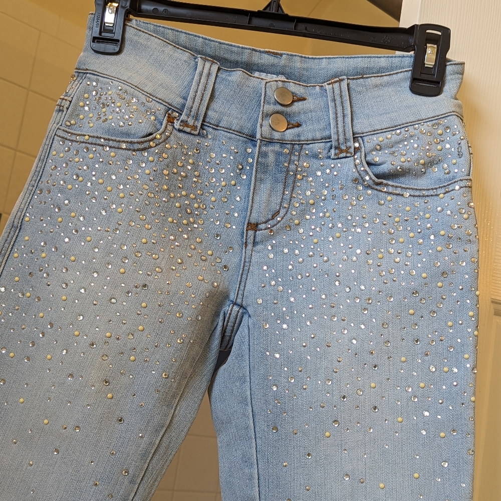 Cache Silver Rhinestone Embellished Capris Jeans Size 0 - Picture 3 of 9